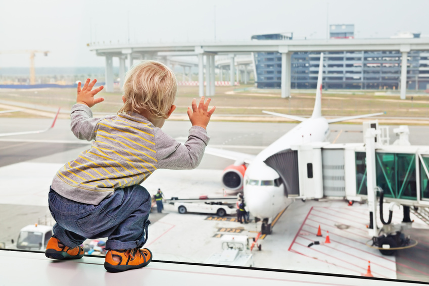 15 Tipps zum Fliegen mit Kindern und Babys – Ordnungsliebe Reisefieber #9